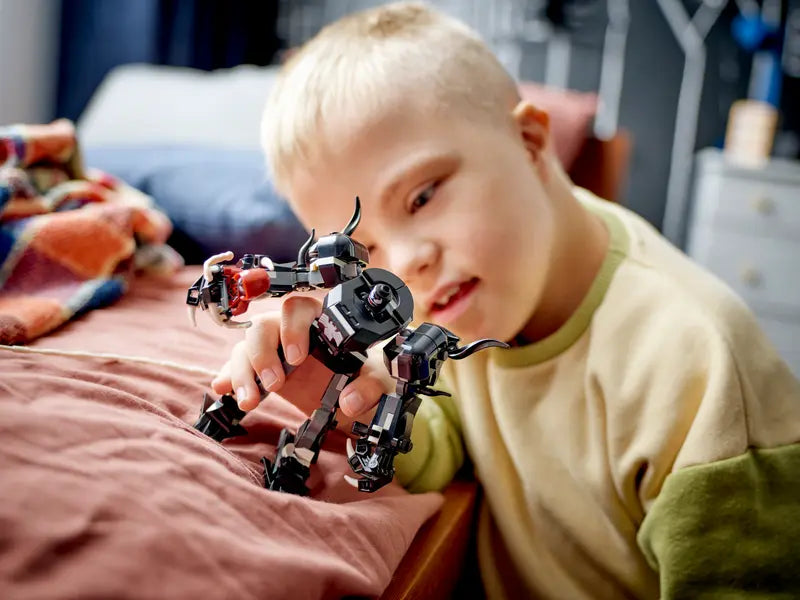 LEGO: Venom Mech Armor vs. Miles Morales 76276